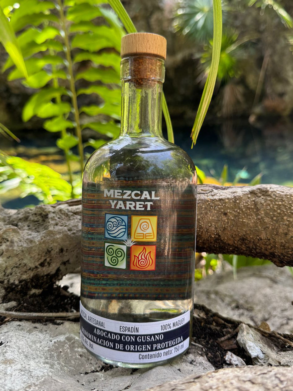 Mezcal Espadín Abocado con Gusano de Magüey 750 ML